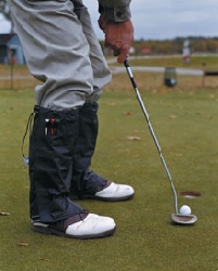 protects your trousers or legs from dirt and wet weather!