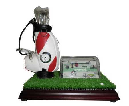 Golf Pen Holder with clock and desktop card