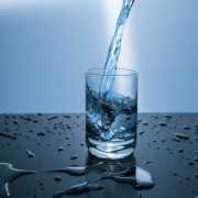 Alkaliskt vatten är nyttigare vatten för kroppen!